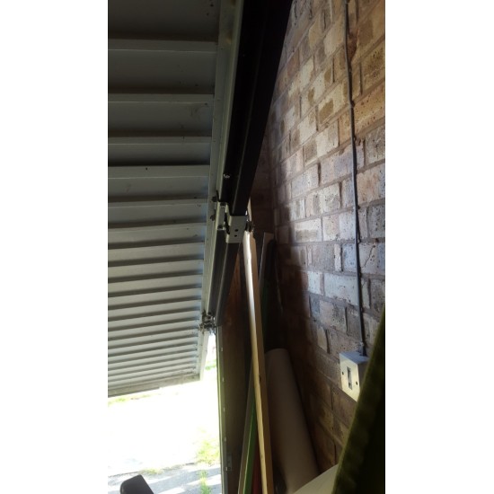 Novoferm Current Canopy Roller Spindles - Anti-Drop Novoferm Current Canopy Roller Spindles - Anti-Drop