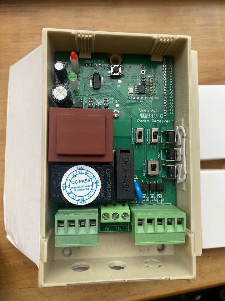 NVM Frequency Roller Shutter Remote Control Unit & 2 Handsets