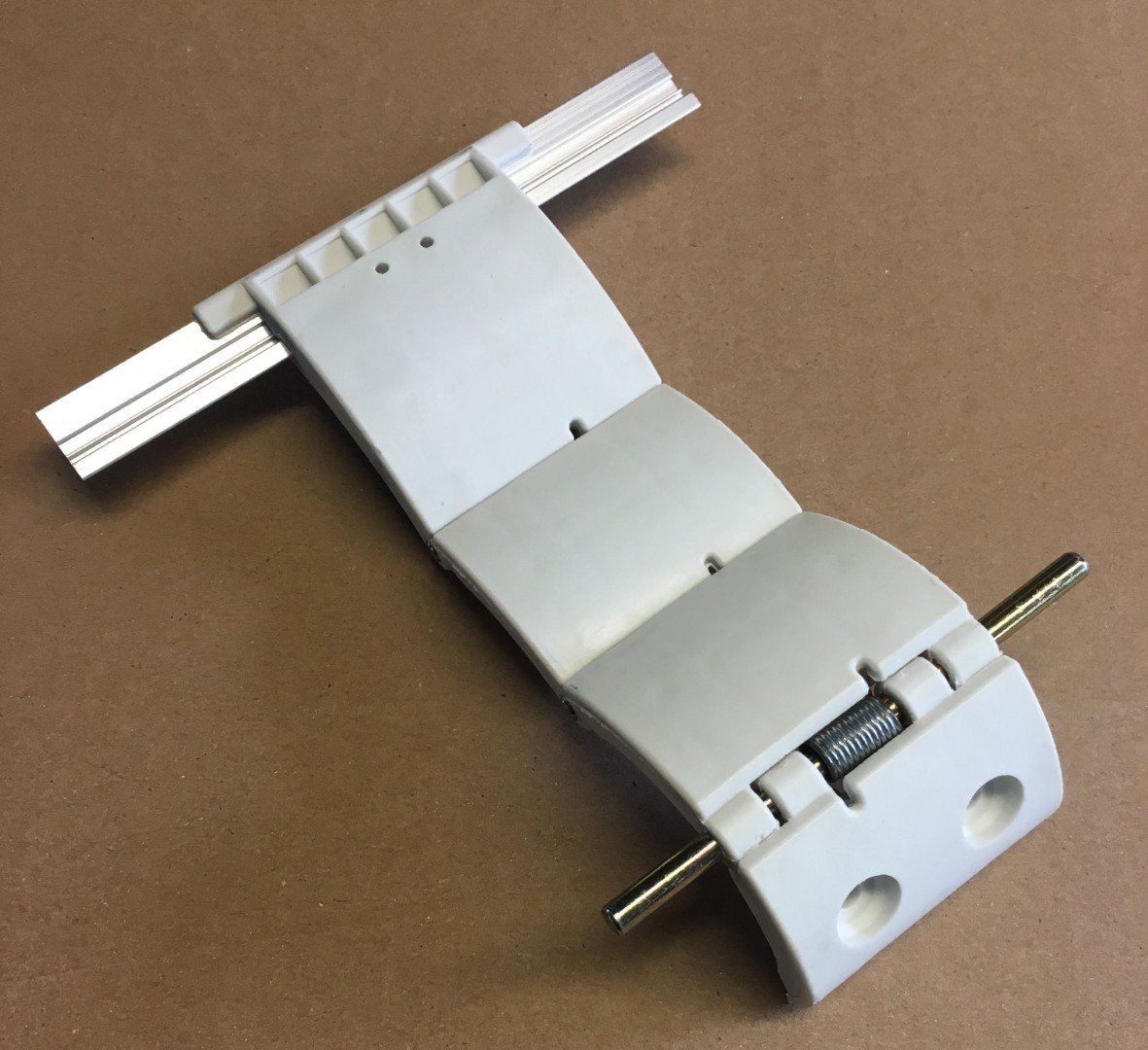 77mm Lath Roller Door Locking Strap 3 segment - White
