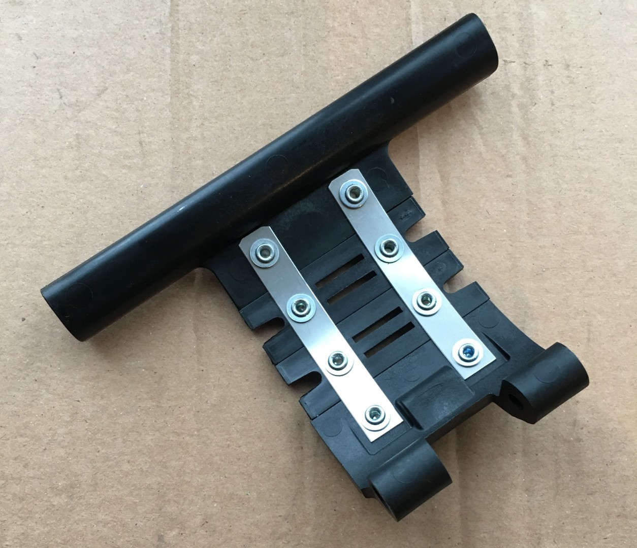 Novoferm Novoroll Novolock Roller Door Locking Strap 77mm lath - upto 2016 Novoferm Novoroll Novolock Roller Door Locking Strap 77mm lath - upto 2016