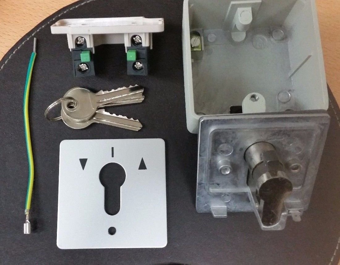 Roller Shutter Industrial Key Switch IP54 - KEYED ALIKE (Select Quantity) Roller Shutter Industrial Key Switch IP54 - KEYED ALIKE (Select Quantity)