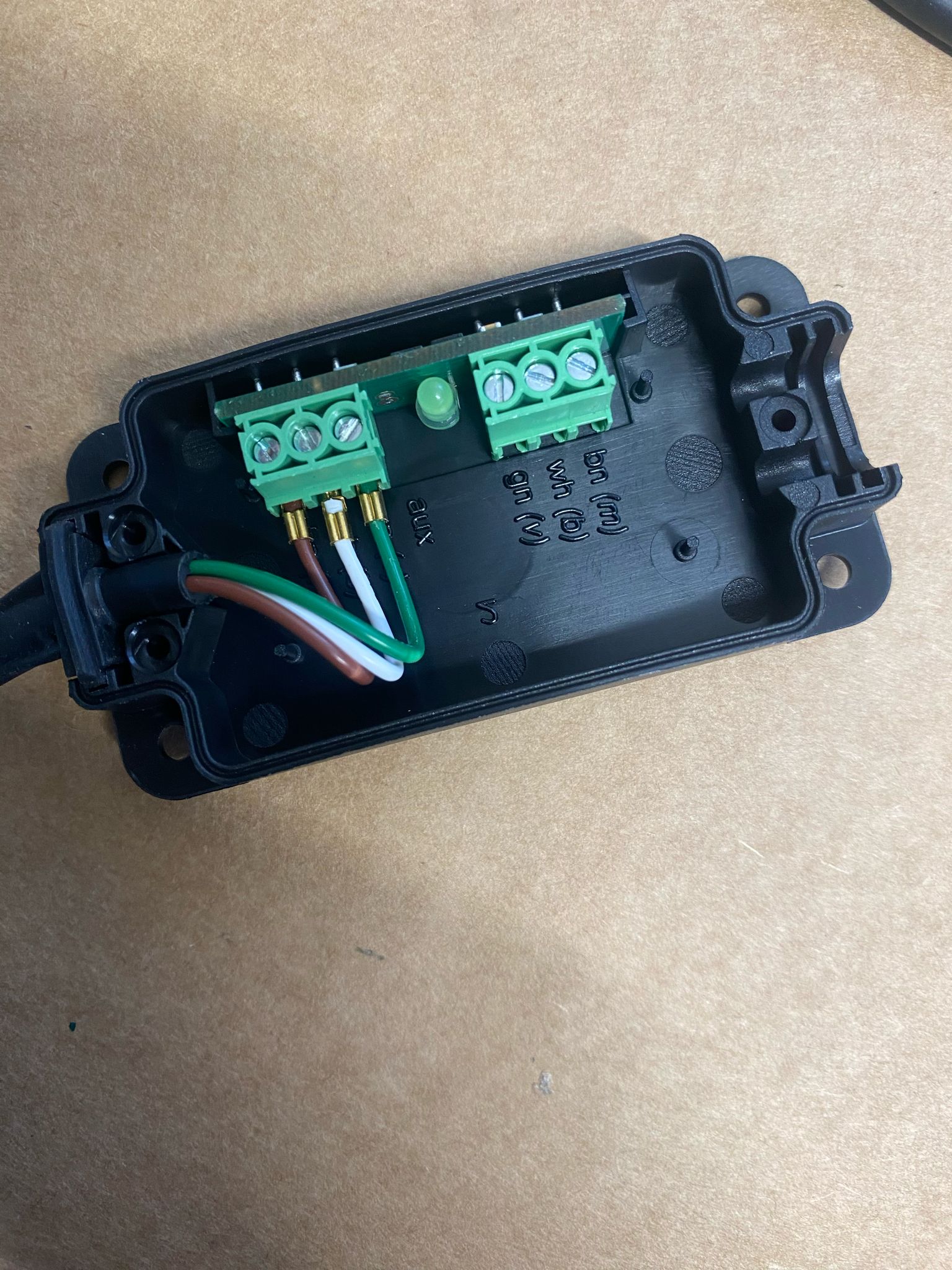 Teleco Ellard Safety Edge Spiral Curly Cable & Junction Box Teleco Ellard Safety Edge Spiral Curly Cable & Junction Box