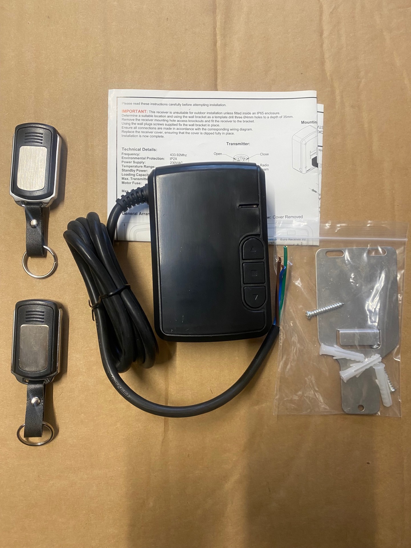Link Controls Euro Receiver V2 Remote Control Unit & 2 Handsets Link Controls Euro Receiver V2 Remote Control Unit & 2 Handsets